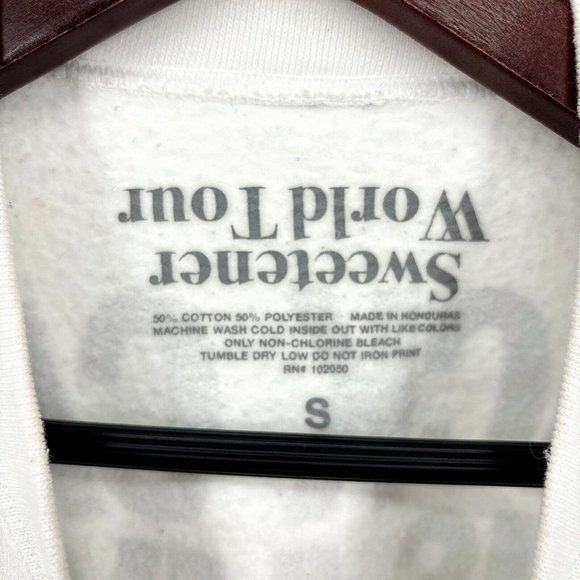 Ariana Grande Coachella AMEX Sweetener World Tour Sweatshirt Womens S White READ - Picture 6 of 15